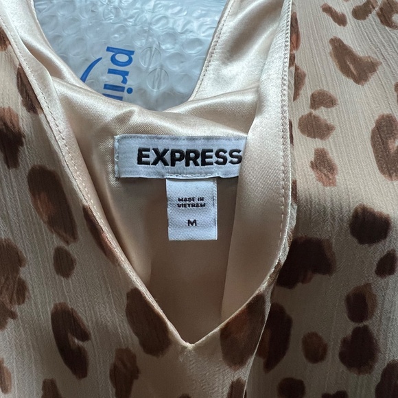 Express Leopard romper/ Size Medium - Picture 3 of 3